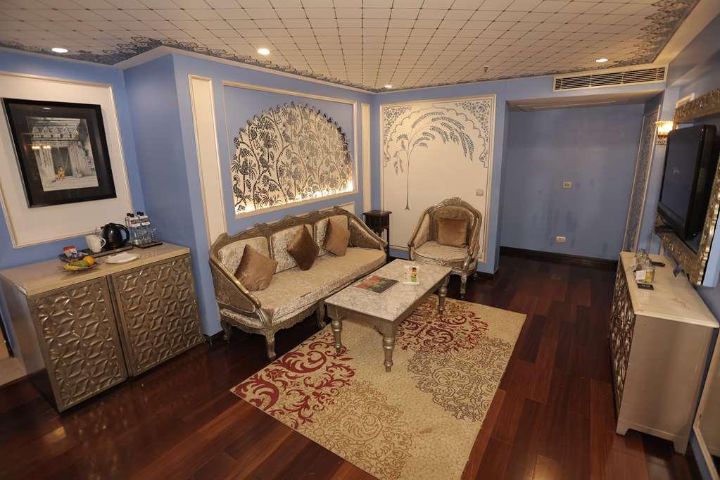 Radisson Blu Udaipur Palace Resort & Spa Phòng bức ảnh