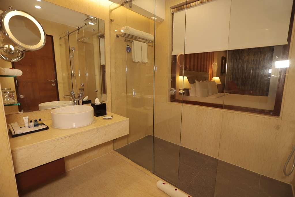 Radisson Blu Udaipur Palace Resort & Spa Phòng bức ảnh